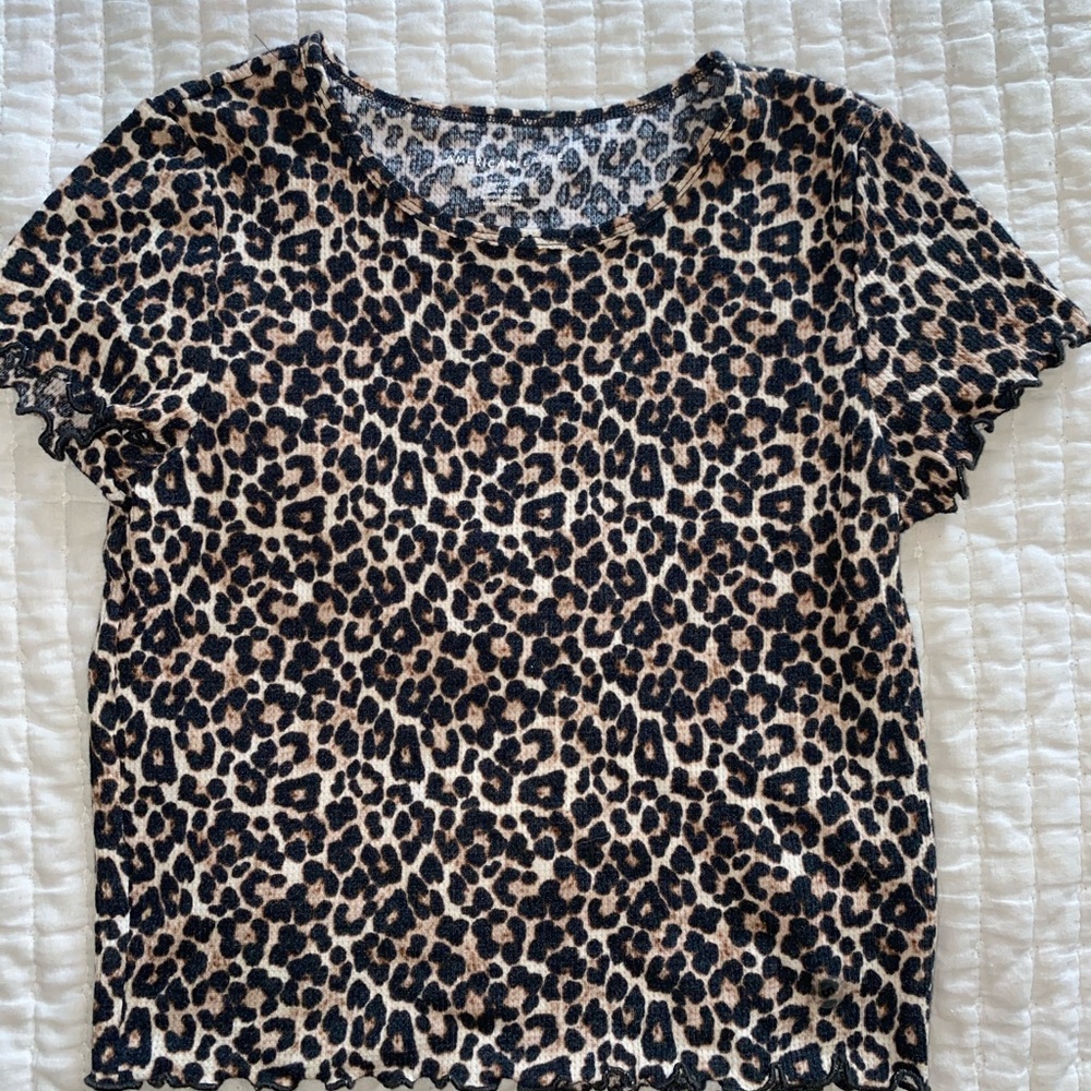 Cropped shirt